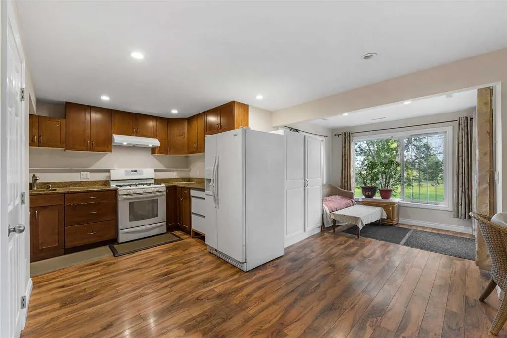 57 Somerglen Park SW