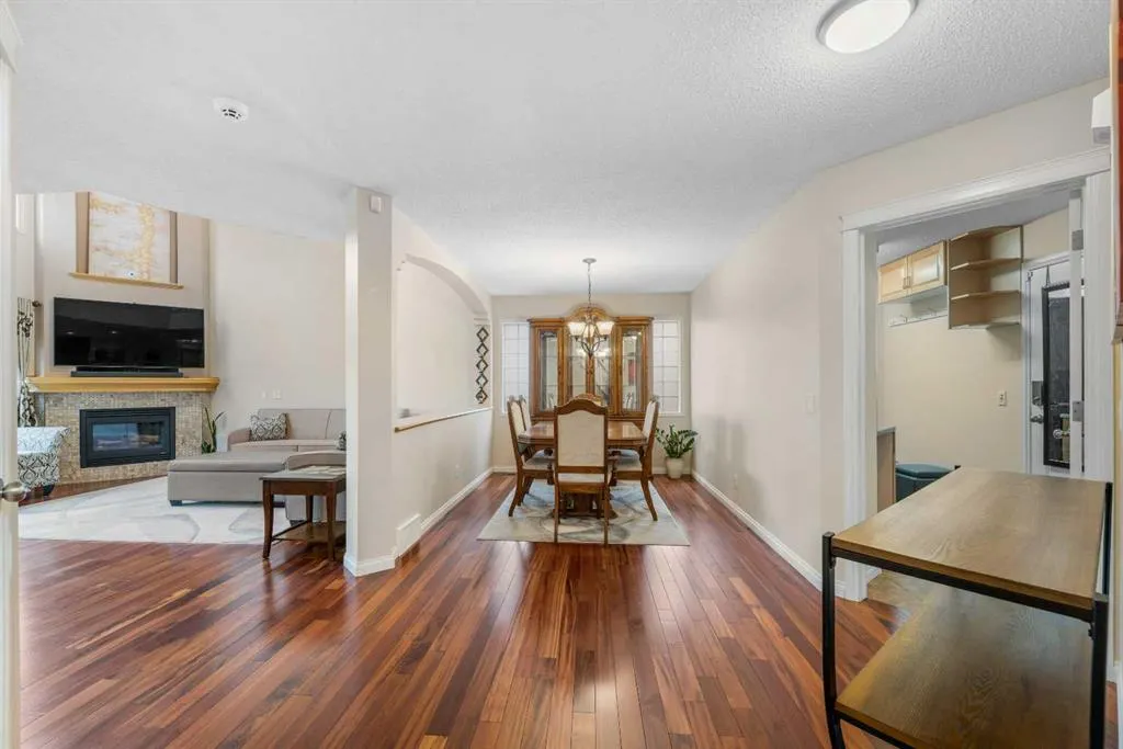 57 Somerglen Park SW