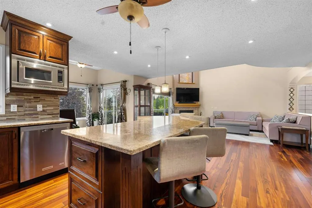 57 Somerglen Park SW