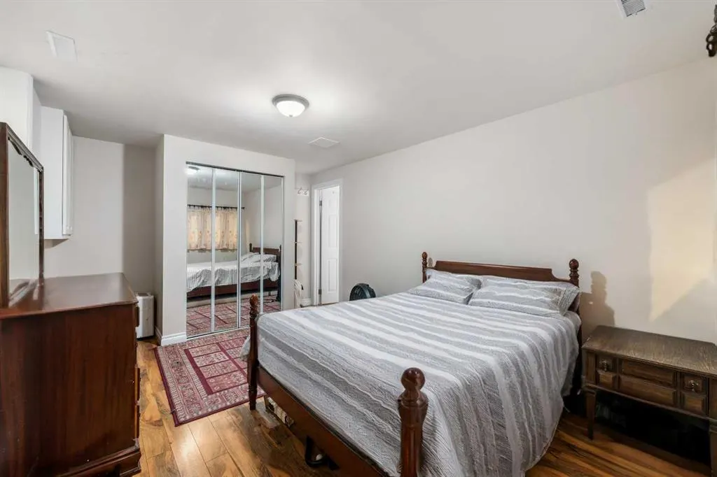 57 Somerglen Park SW