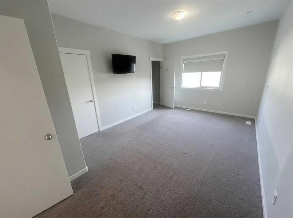 115 Aurora Heights