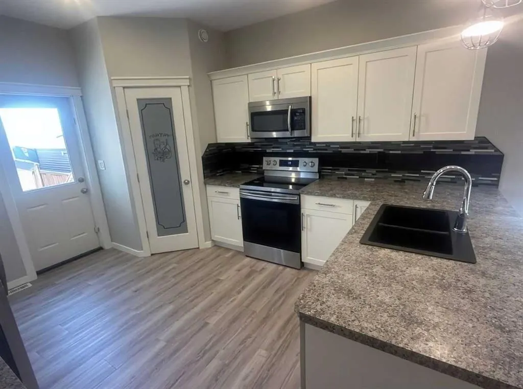 115 Aurora Heights