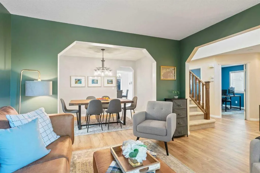42 Chaparral Grove SE