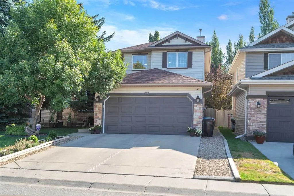42 Chaparral Grove SE