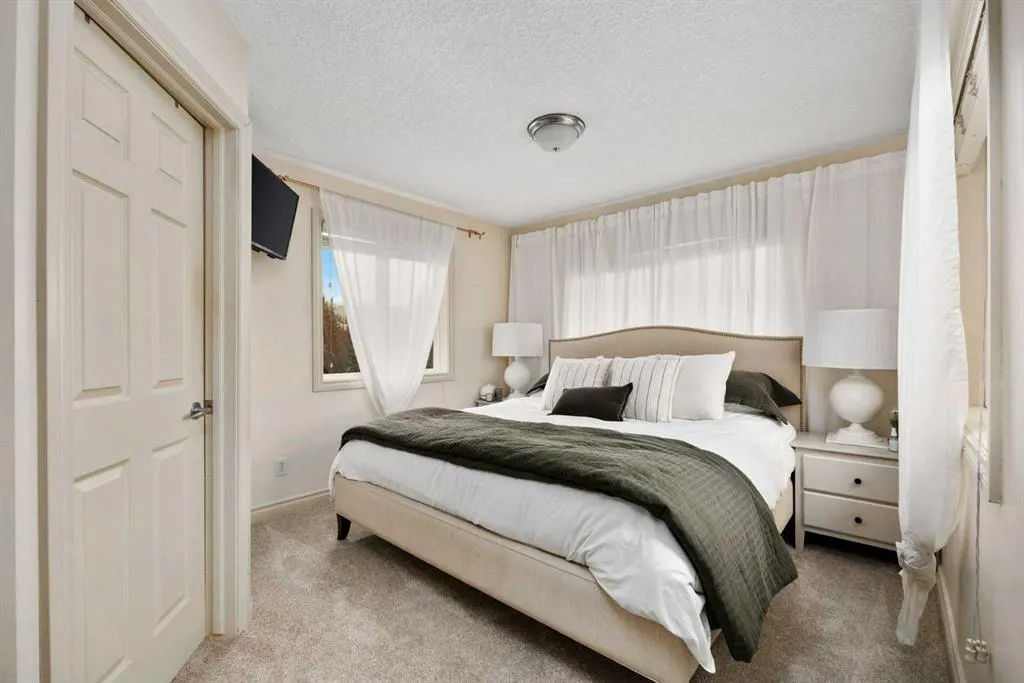 181 Gleneagles View