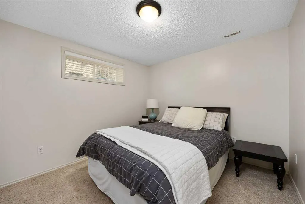 181 Gleneagles View