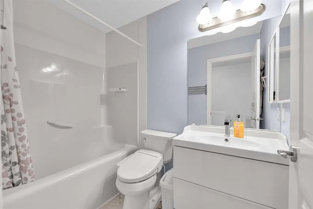 216 Toscana Gardens NW