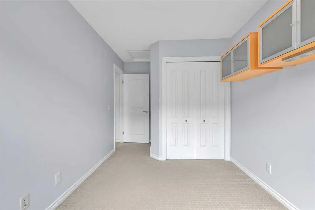 216 Toscana Gardens NW