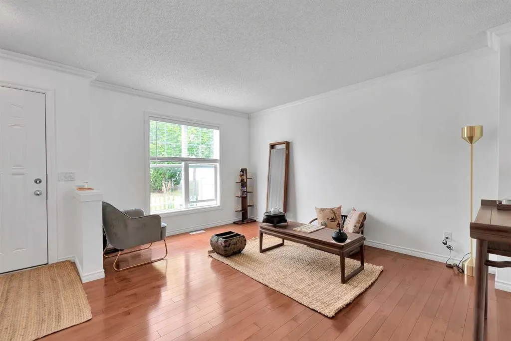 216 Toscana Gardens NW