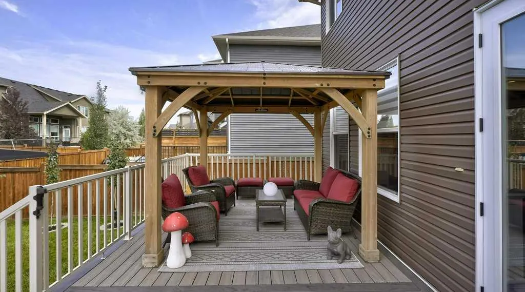 145 Kinniburgh Gardens