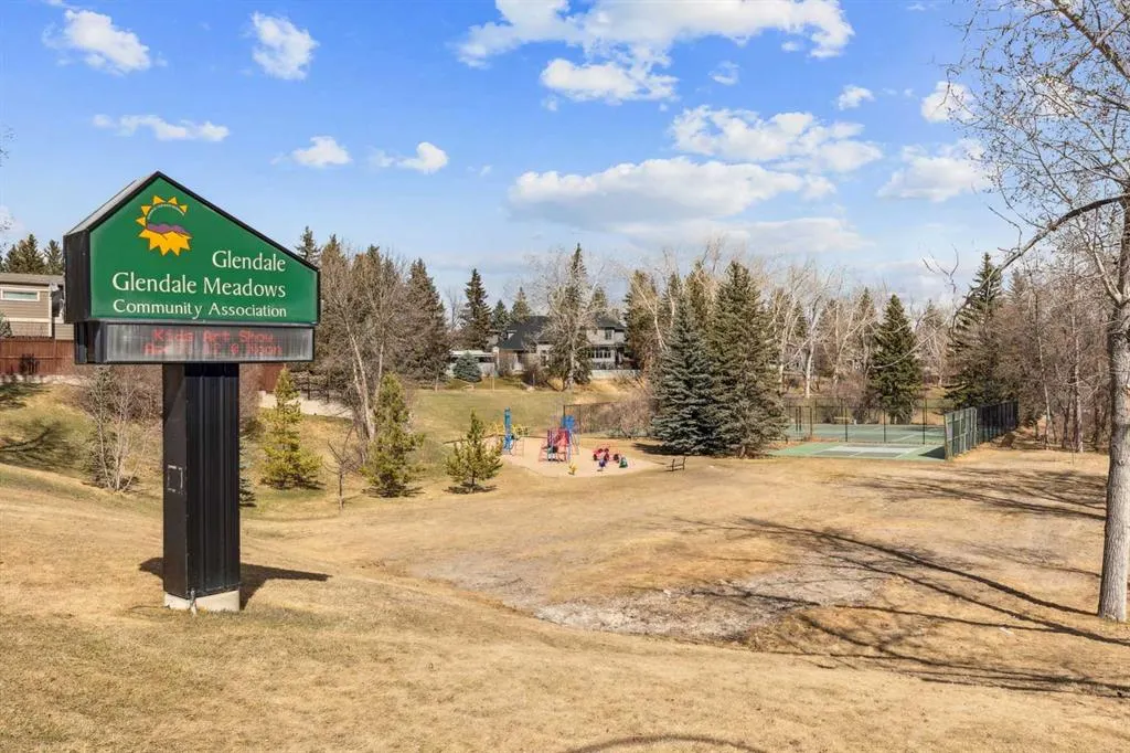 10 Glenmount Crescent SW