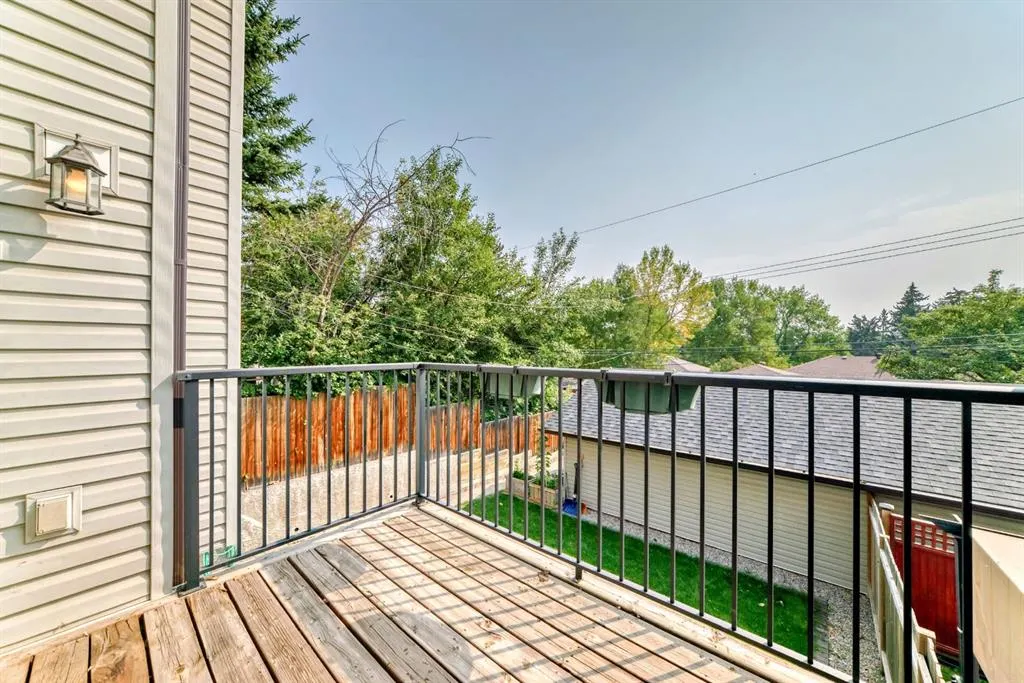 514 Northmount Drive NW