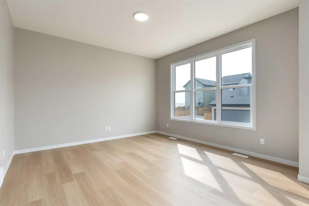 109 Monterey Place SE