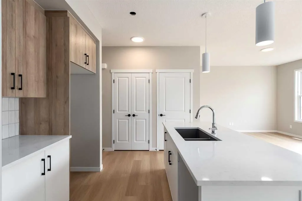 109 Monterey Place SE