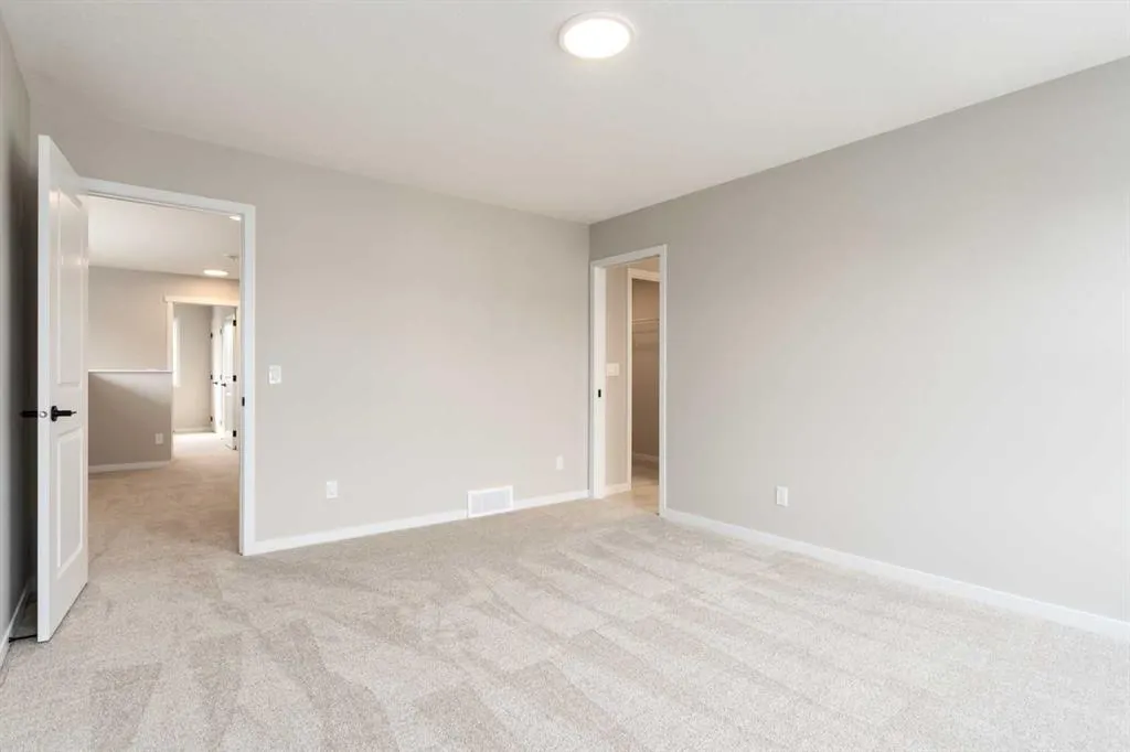 109 Monterey Place SE