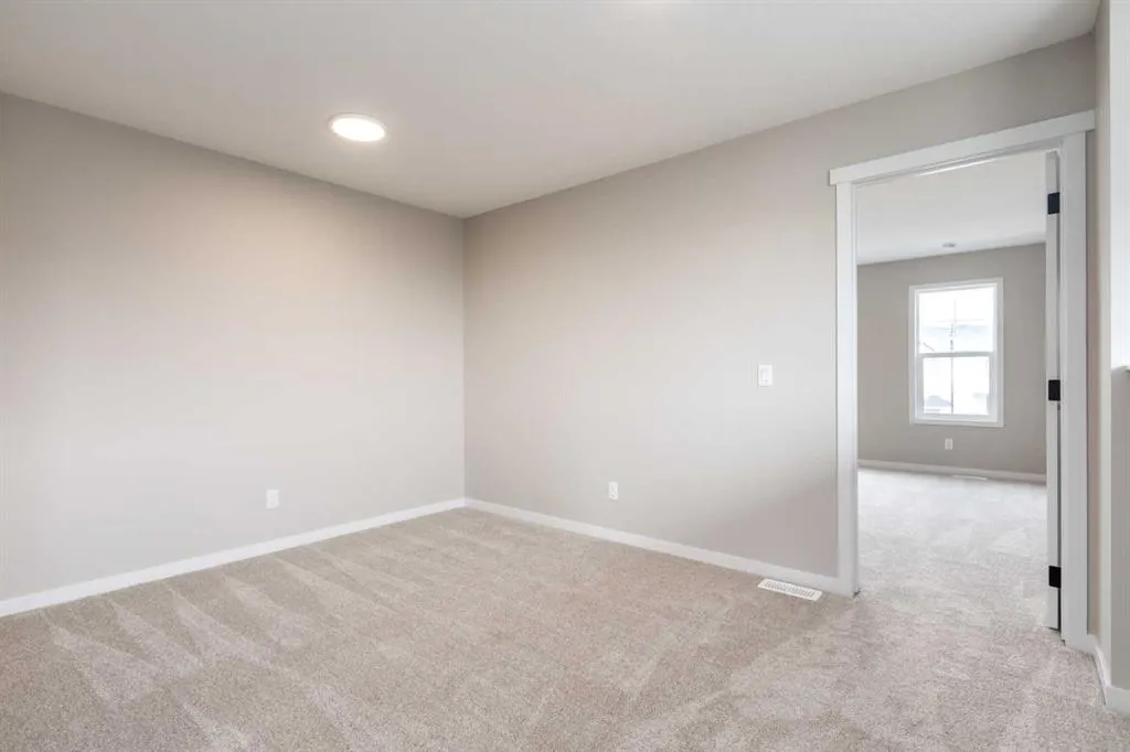 109 Monterey Place SE