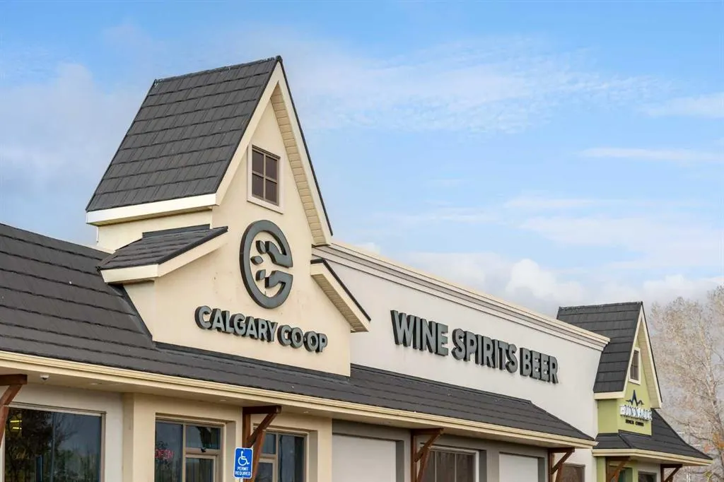 109 Monterey Place SE