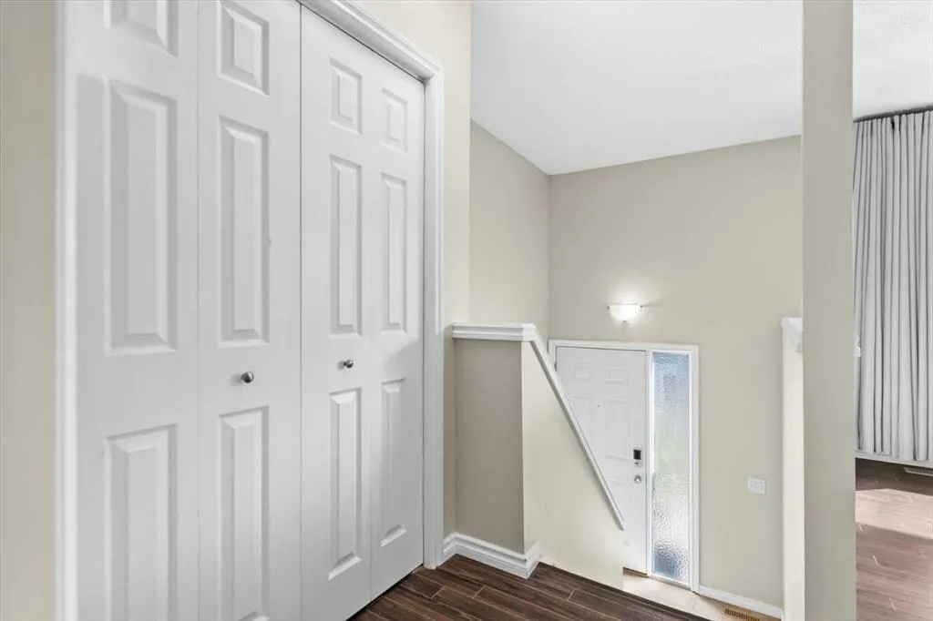 103 Huntington Park Green NW, #6