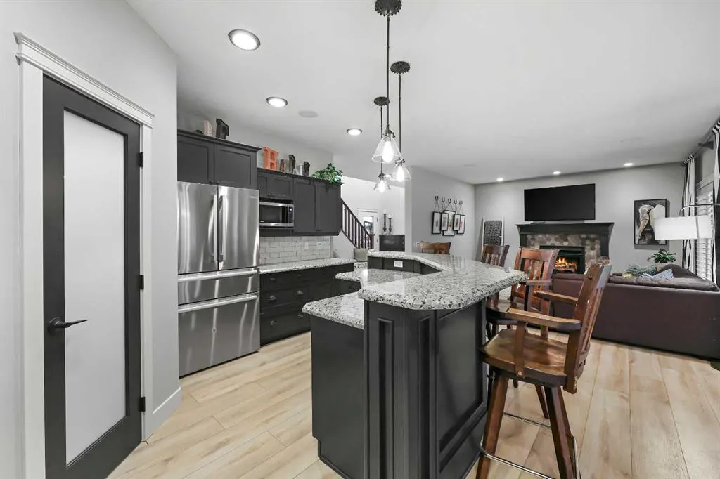 37 Coopers Close SW