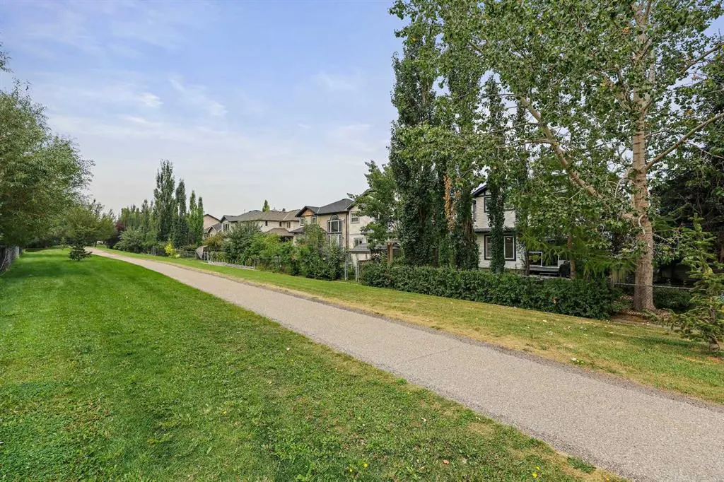 37 Coopers Close SW