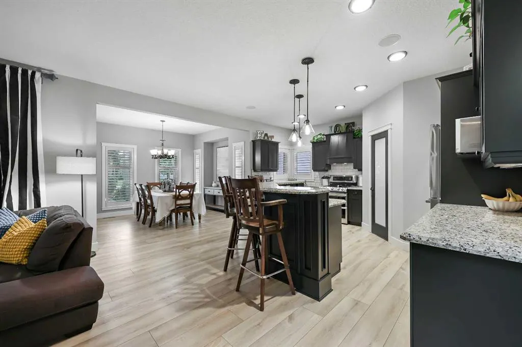 37 Coopers Close SW