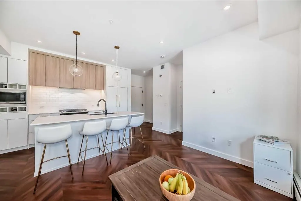 4275 Norford Avenue NW, #101