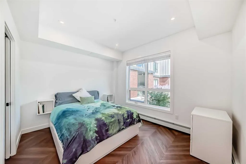4275 Norford Avenue NW, #101