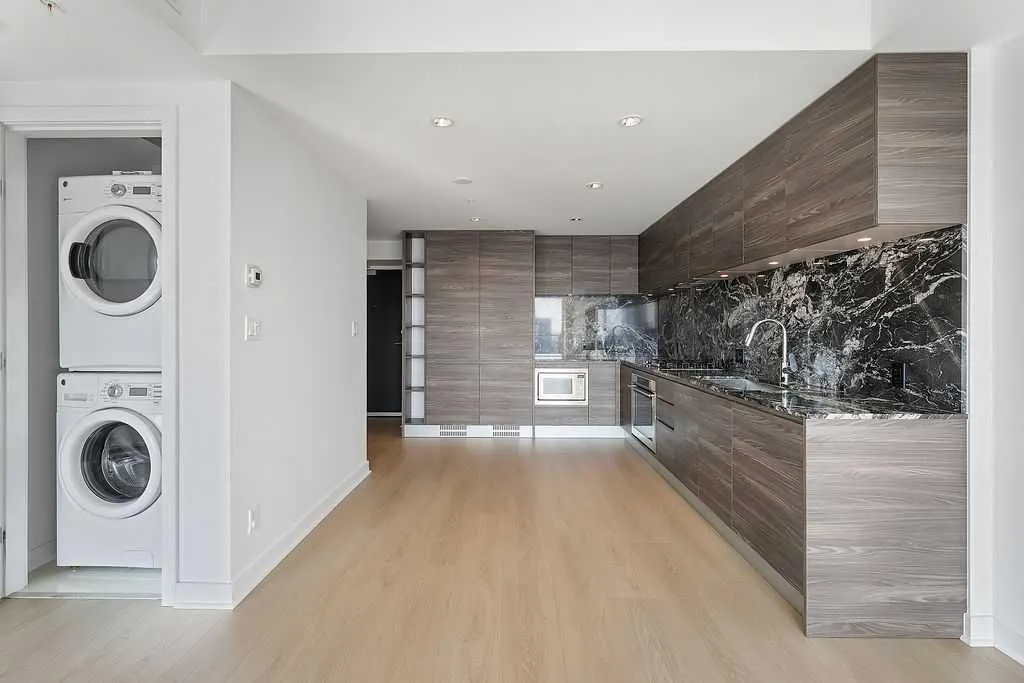 310 12 Avenue SW, #2705
