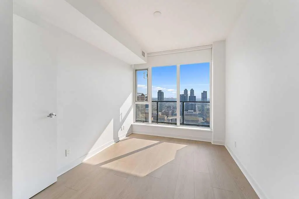310 12 Avenue SW, #2705