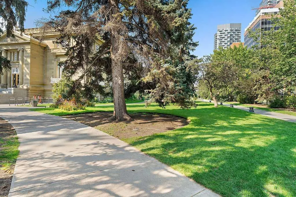 310 12 Avenue SW, #2705