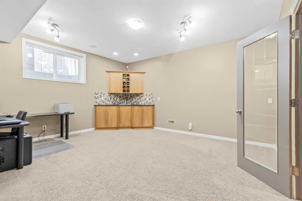 116 Willowmere Way