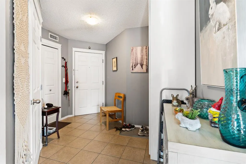69 Country Village Manor NE, #5214