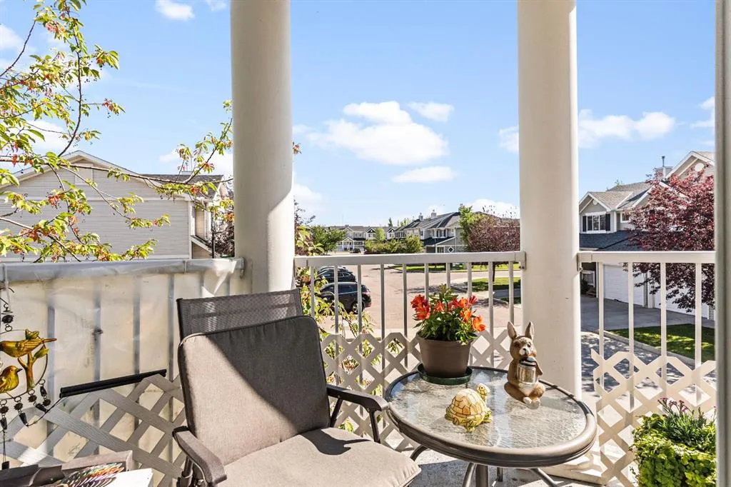 69 Country Village Manor NE, #5214