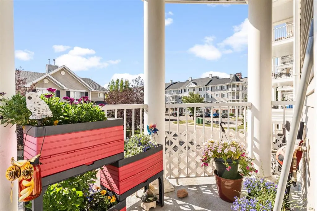 69 Country Village Manor NE, #5214