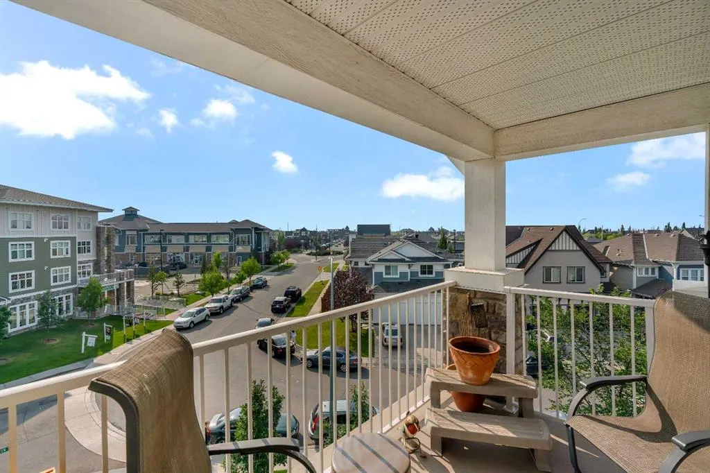 11 Mahogany Row SE, #1401
