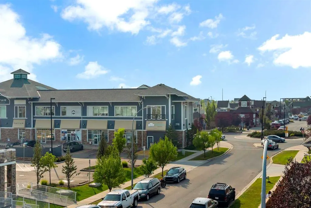 11 Mahogany Row SE, #1401