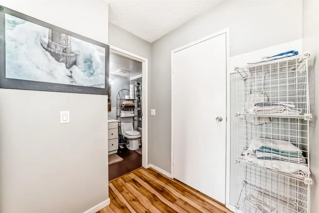 1712 38 Street SE, #306