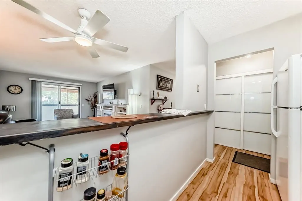 1712 38 Street SE, #306