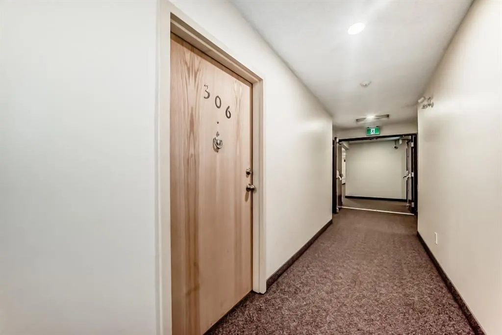 1712 38 Street SE, #306