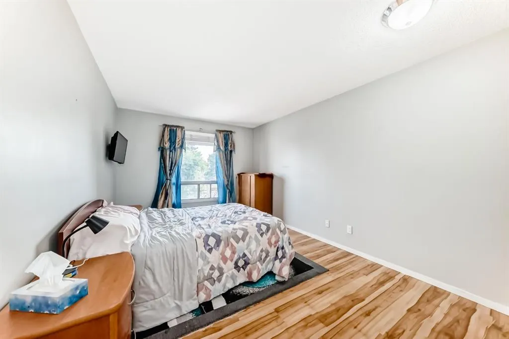1712 38 Street SE, #306
