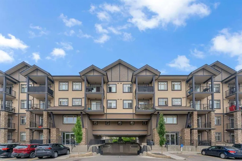 117 Copperpond Common SE, #311