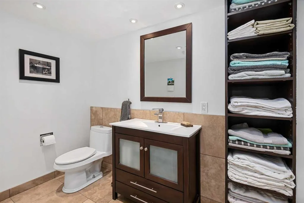 300 Meredith Road NE, #515