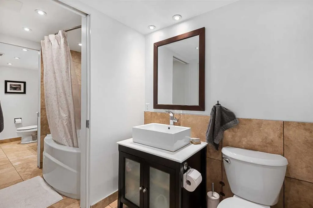 300 Meredith Road NE, #515