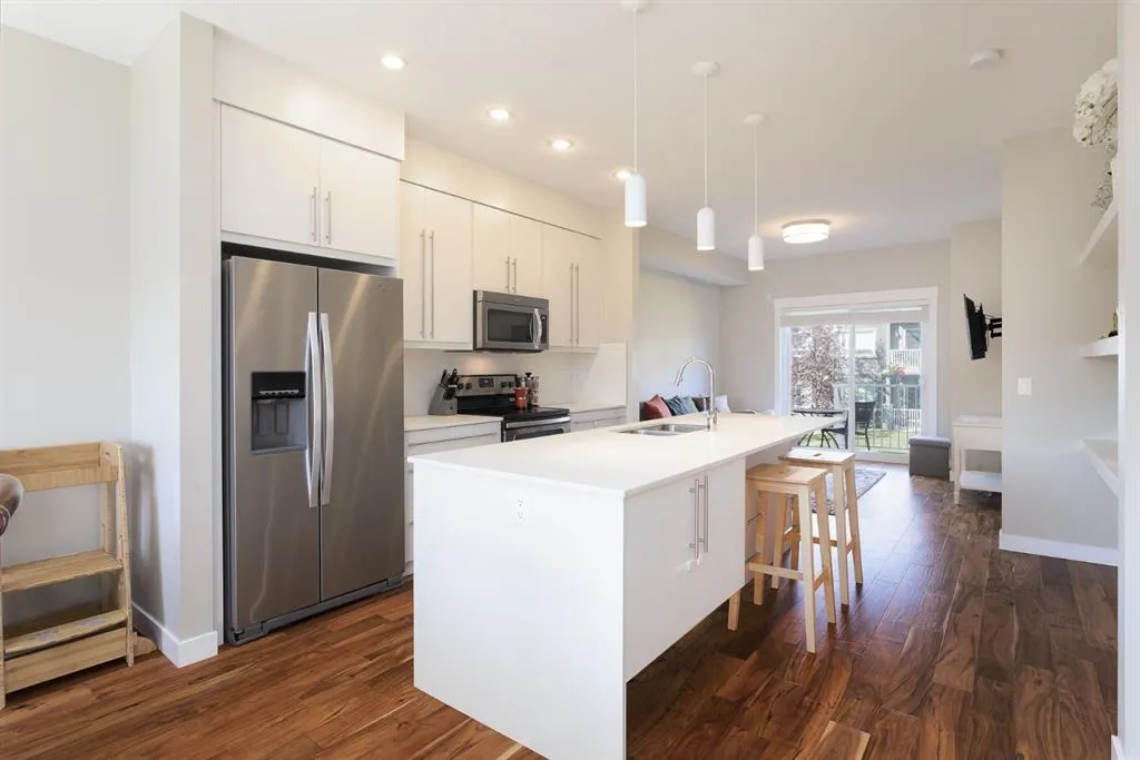 5305 32 Avenue SW, #3102