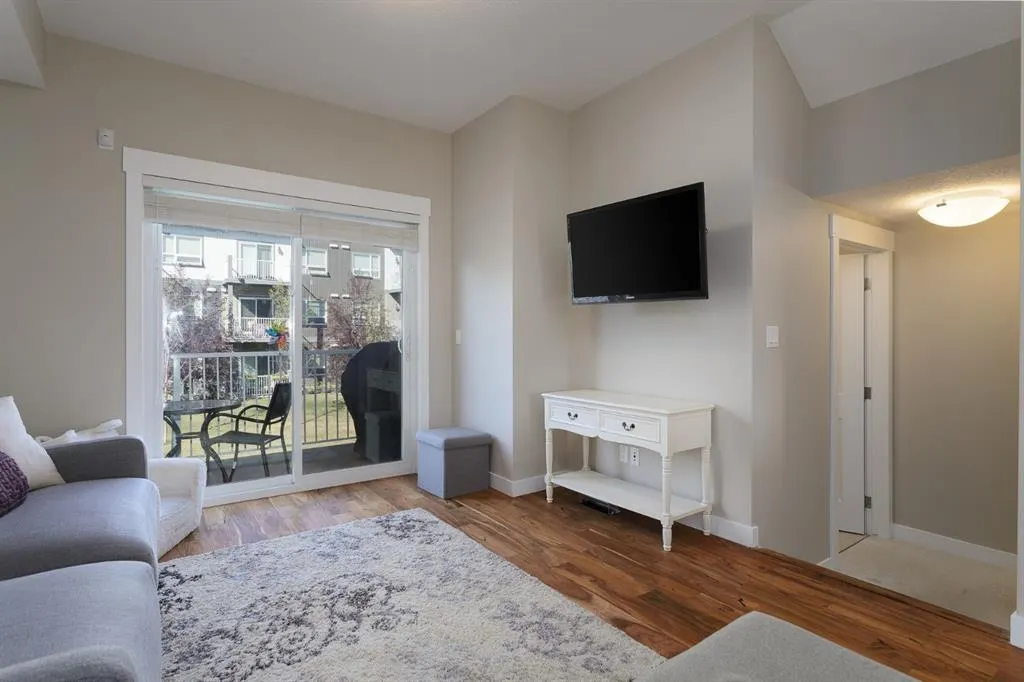 5305 32 Avenue SW, #3102