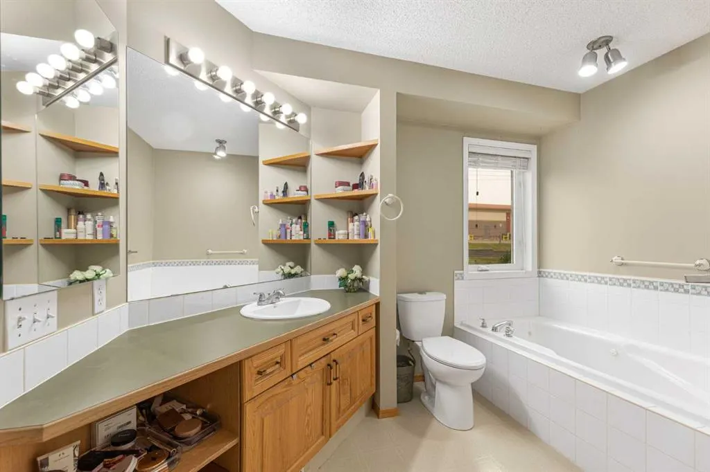 86 Tuscany Ridge View NW
