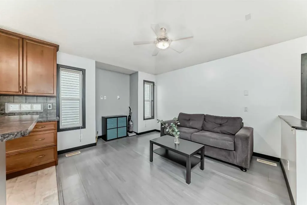 219 Covepark Green NE