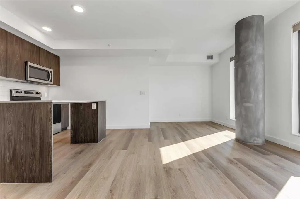 123 4 Street NE, #1313