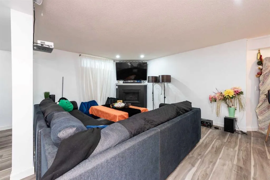 58 Citadel Crest Circle NW