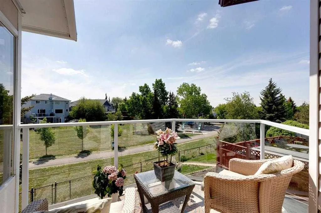 58 Citadel Crest Circle NW